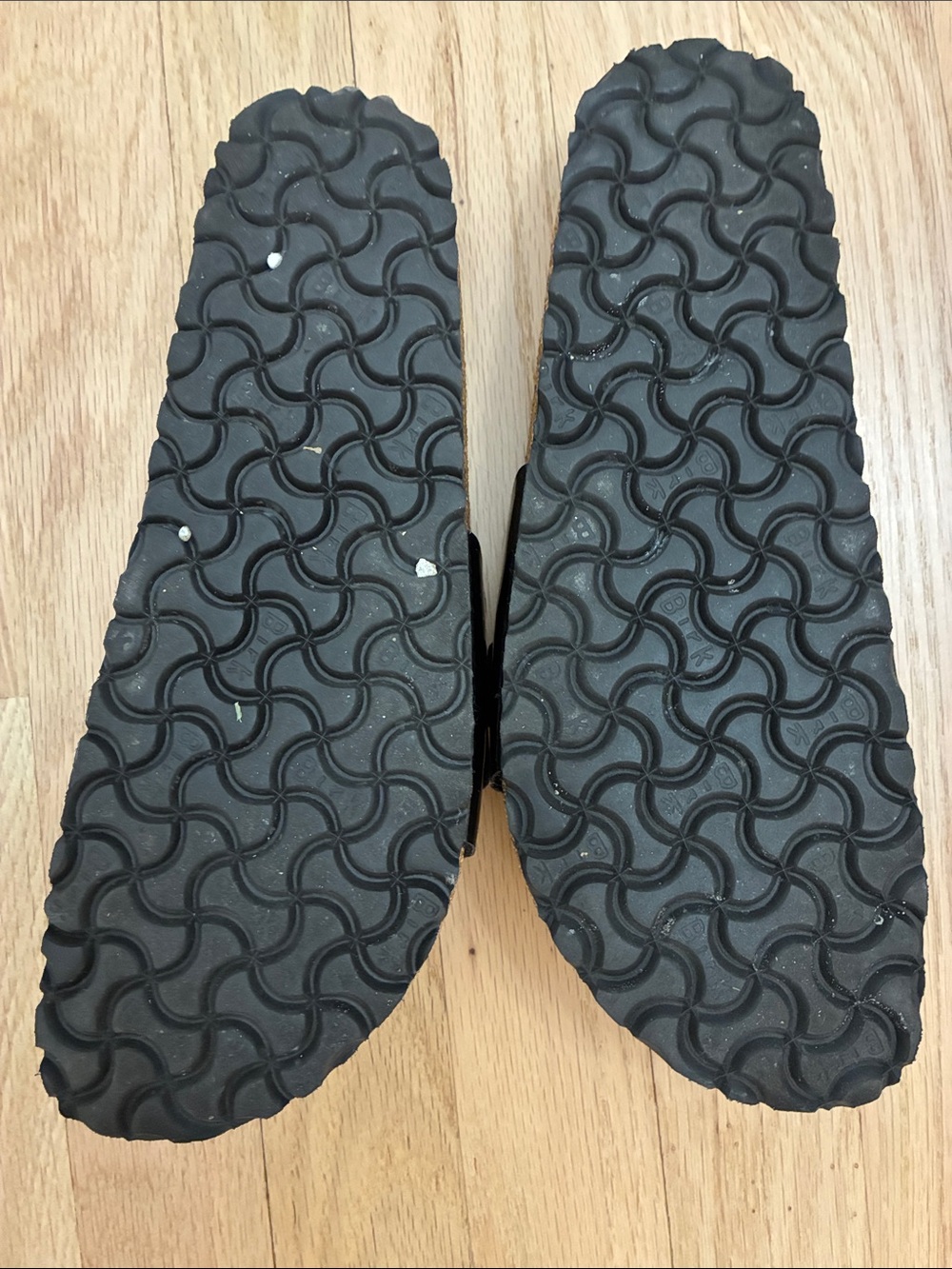 Birkenstock Patent Leather Thong Sandals in Black - Picture 2 of 3